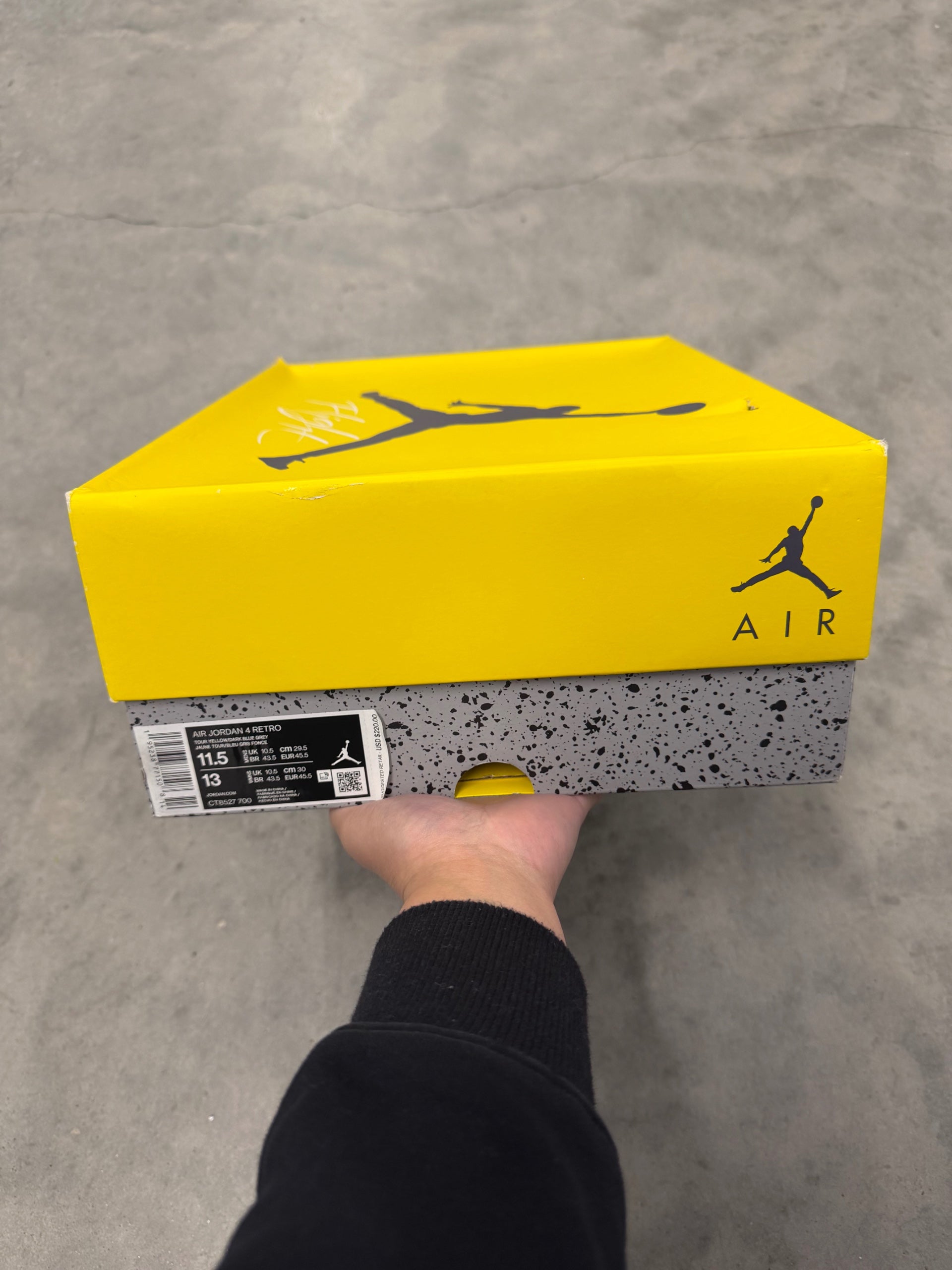 JORDAN 4 “ Lighting “